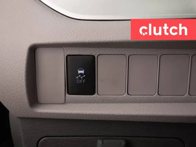 2020 Toyota Sienna LE 8-Passenger in Cars & Trucks in City of Toronto - Image 29