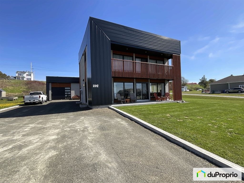 $830,000 - Duplex for sale in Ste-Luce (Ste-Luce-sur-Mer) — photo 1