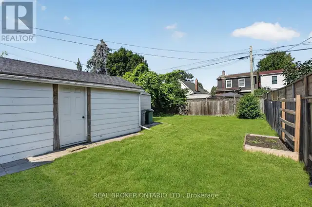 72 HOUGHTON AVENUE S Hamilton (Delta), Ontario in Houses for Sale in Hamilton - Image 30