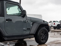 Welcome to Barrie Dodge Chrysler Jeep. CARFAX Canada No Reported Accidents CARFAX Canada One Owner T... (image 9)