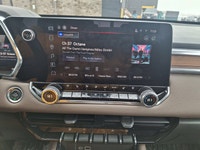 Come see this certified 2024 GMC Canyon Denali Crew 4X4 | Leather | Heated + Vented Seats | Wireless... (image 3)