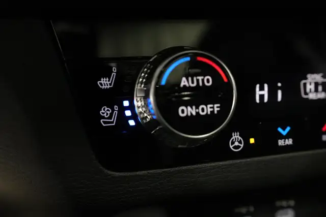 2026 Mitsubishi Outlander SEL in Cars & Trucks in Edmonton - Image 17