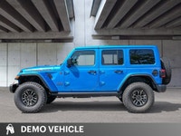 This Jeep Wrangler delivers a Regular Unleaded V-6 3.6 L/220 engine powering this Automatic transmis... (image 3)