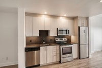 Renovated Akelius one bedroom apartment for rent. Located near Saint-Laurent in the Plateau Mont-Roy... (image 1)
