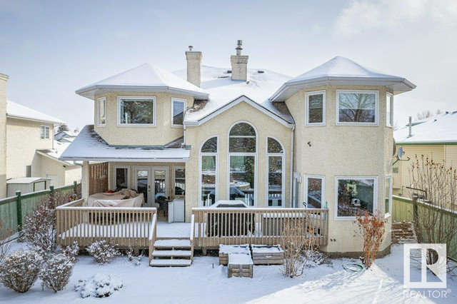 108 PHILLIPS RO NW Edmonton, Alberta in Houses for Sale in Edmonton - Image 2