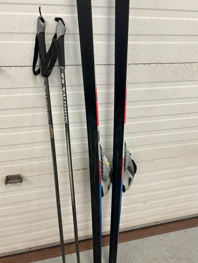 New condition Atomic T6 classic cross country ski.Ski size 175 in Ski in Winnipeg - Image 9