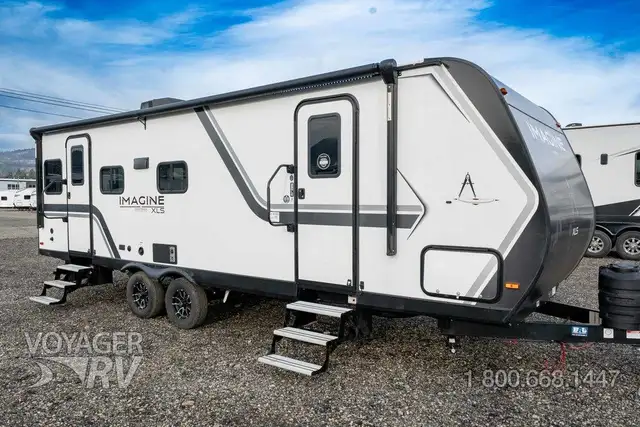 2026 Grand Design Imagine XLS 25RLE in Travel Trailers & Campers in Kelowna - Image 2