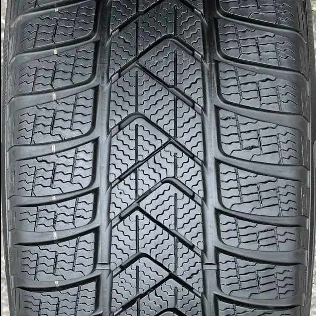 2022 BMW X3 / X4 19" Original Rims And Winter Tires in Tires & Rims in City of Toronto - Image 11