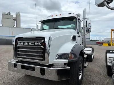2026 MACK GRANITE ENGINE MP8-505C MACK 505HP TRANSMISSION MACK TMD13AFO-HD mDRIVE FRONT AXLE FXL14.6...