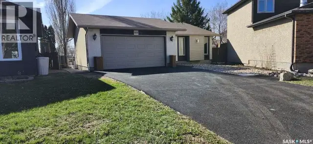 819 Morris CRESCENT N Regina, Saskatchewan in Houses for Sale in Regina - Image 3