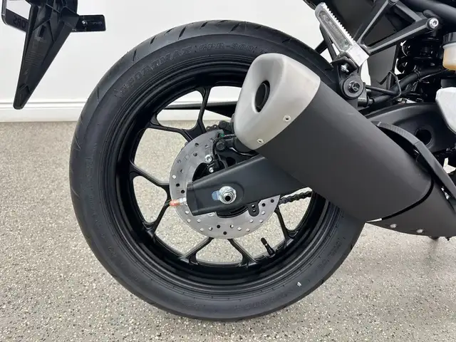2025 Yamaha MT03ASB Hyper Naked - V6616 - -No Payments for 1 Yea in Sport Bikes in Markham / York Region - Image 15