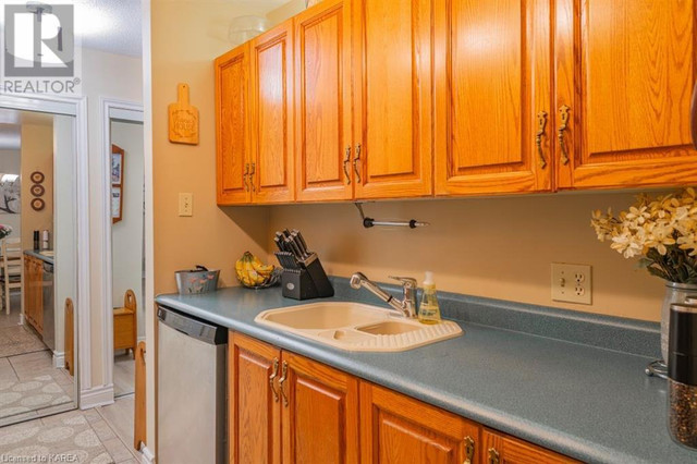 540 TALBOT Place Unit# 305 Gananoque, Ontario in Condos for Sale in Kingston - Image 4
