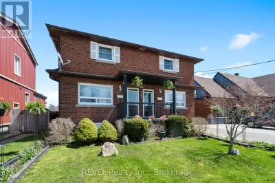 2 houses under one roof!! This home offers both side of the duplex! Each side has 3 bedrooms, 1 full...
