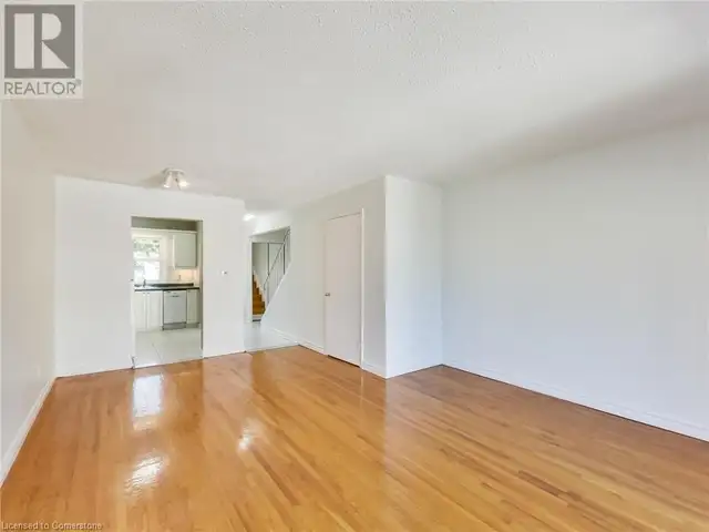153 LIMERIDGE Road W Unit# 16 Hamilton, Ontario in Condos for Sale in Hamilton - Image 8