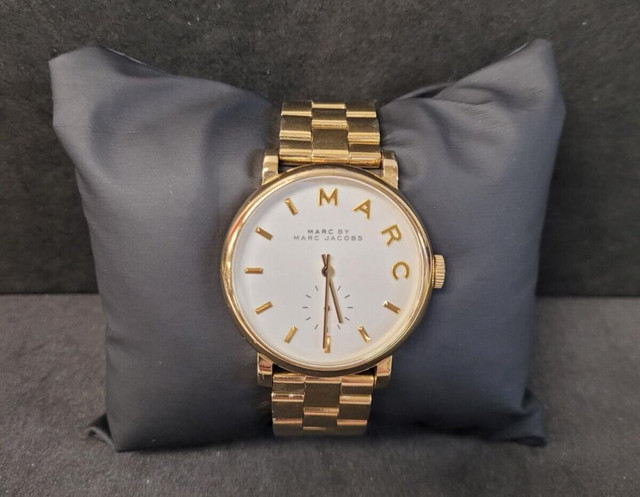 (I-1807) Marc By Marc Jacobs MBM3243 Ladies Watch in Jewellery & Watches in Calgary