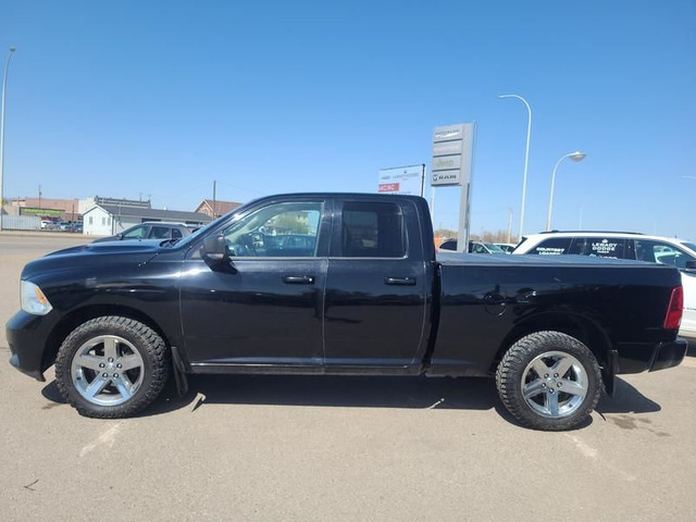 2012 Ram 1500 Sport - Bluetooth - SiriusXM - Fog Lamps in Cars & Trucks in Lethbridge - Image 2