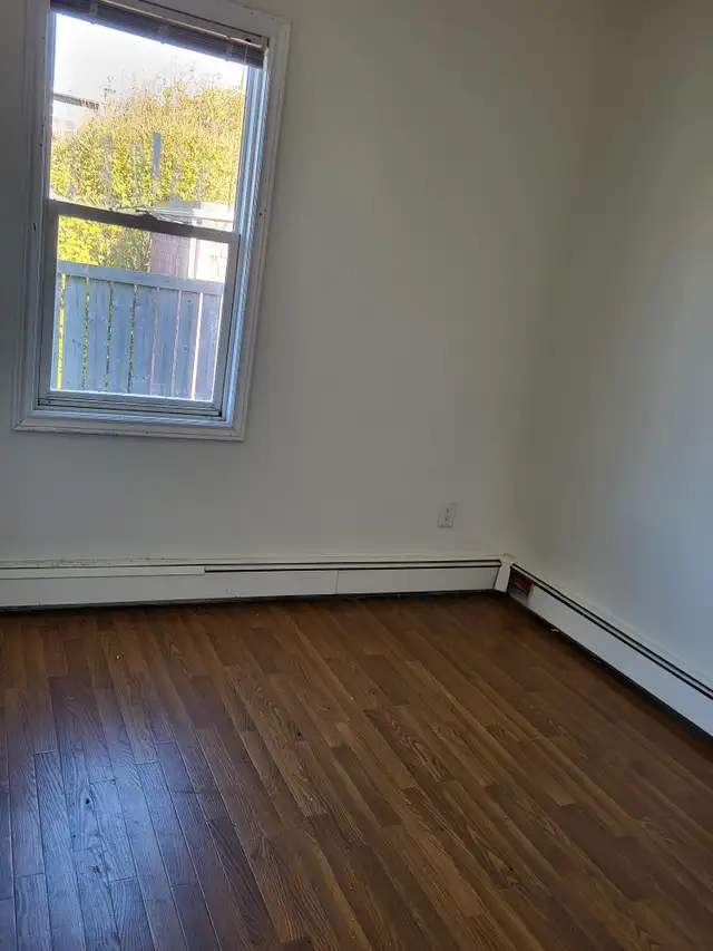 194.5 Carmarthen st in Long Term Rentals in Saint John - Image 5