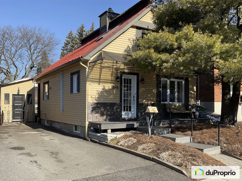 $560,000 - Bungalow for sale in Longueuil (Vieux-Longueuil) — photo 1