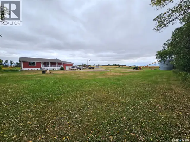 Redvers South Acreage. Antler Rm No. 61, Saskatchewan in Houses for Sale in Regina - Image 5