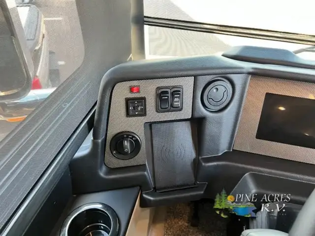 2024 Newmar Ventana 3512 Diesel Pusher in RVs & Motorhomes in Moncton - Image 72