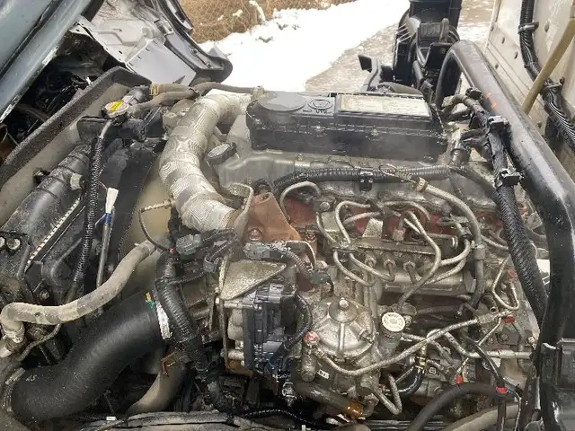 2018 Hino Truck 195 FROZEN in Heavy Trucks in Saskatoon - Image 25