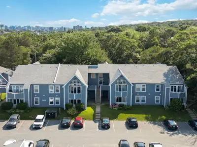 TWO BEDROOM APARTMENT AVAILABLE IN THE HEART OF DARTMOUTH