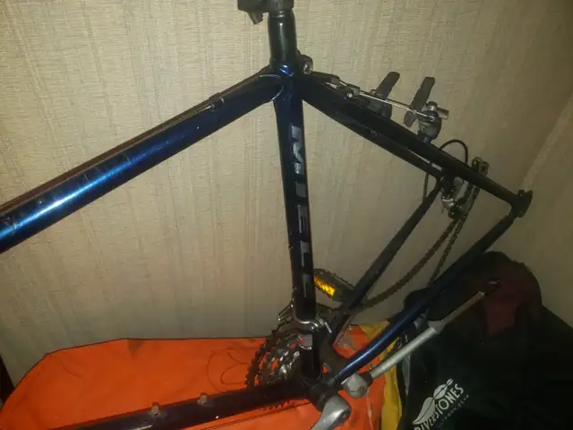 Miele 52cm Columbus steel Touring frameset and parts  fits 700c in Frames & Parts in Oshawa / Durham Region - Image 5
