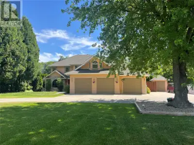 Welcome to your dream home in one of South Castlegar’s most sought after neighborhoods—Kinnaird Benc...