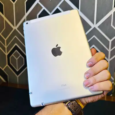 Apple iPad 7 10.2" (7th Generation) 32GB Wi-Fi ****Big Sale****, View more