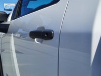 Engine: 6.6L V8 with Direct Injection and Variable Valve Timing L/100Km City: 0.0 L/100Km Hwy: 0.0 S... (image 7)