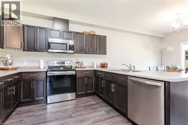 51 CRAB APPLE Court Wellesley, Ontario in Houses for Sale in Kitchener / Waterloo - Image 26
