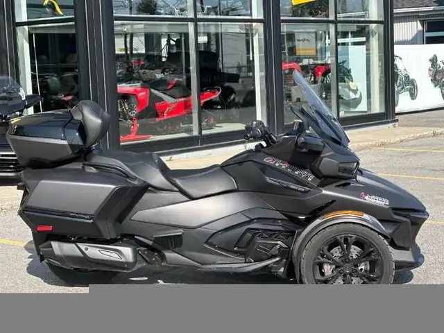 2025 CAN-AM Spyder RT Limited SE6 in Sport Touring in Lanaudière - Image 3