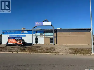 Great retail or light manufacturing location! Just off of 15th Street and across the parking lot fro...
