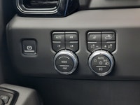 Engine: 6.2L ECOTEC3 V8 L/100Km City: 16.0 L/100Km Hwy: 12.1 Safety Equipment Airbags, Dual-stage fr... (image 9)