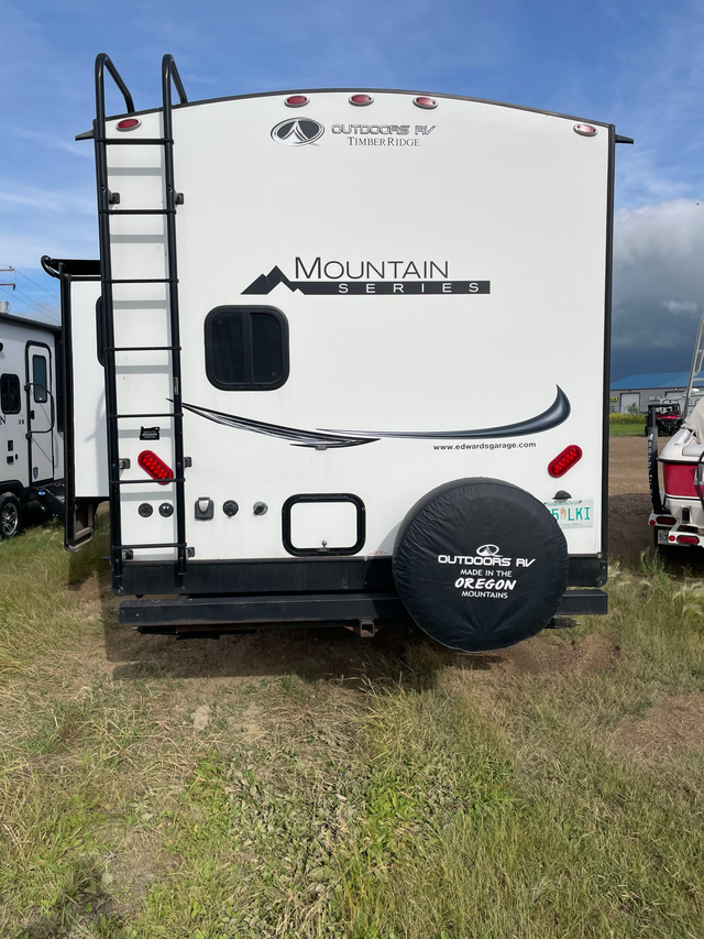 2019 OUTDOORS RV TIMBER RIDGE 27BH - ON CONSIGNMENT NO TAX in Travel Trailers & Campers in Regina - Image 4