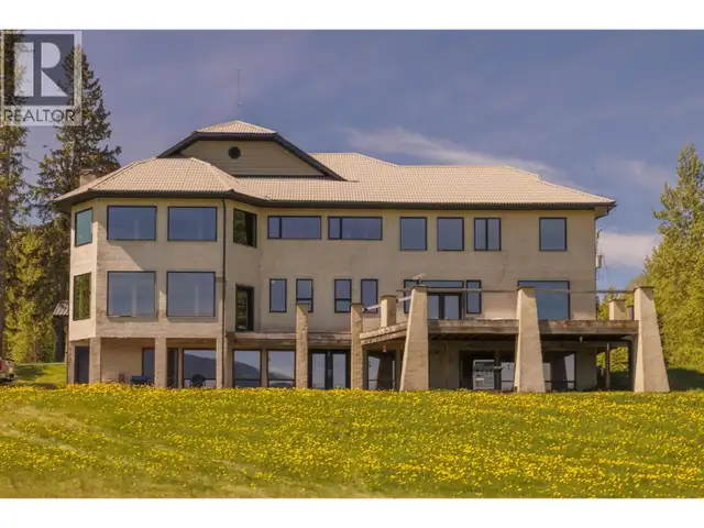 8985 CRESCENT SPUR ROAD McBride, British Columbia in Houses for Sale in Quesnel - Image 3