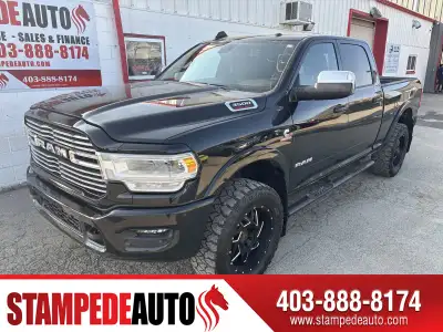 LARAMIE | 4X4 | LIFTED | LEATHER | SUNROOF | CUMMINS | DIESELLook at this 2022 Ram 3500 . Its Automa...