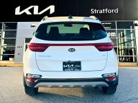 Sunroof, Heated Steering Wheel, Apple CarPlay, Android Auto, Heated Seats! Stratford Kia Used Cars &... (image 3)