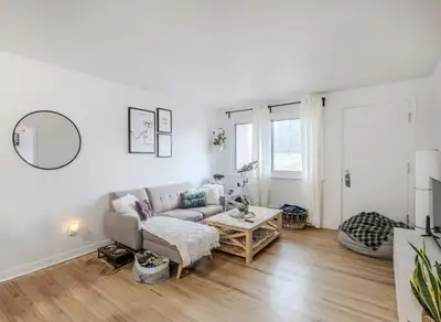 Appartement 3 et demi situé dans un complexe immobilier localisé à Sainte-Foy à proximité du bouleva...