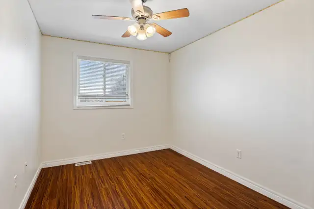 South Windsor - Move in ready 2+1 bedroom, 2 bath home for sale in Houses for Sale in Windsor Region - Image 11