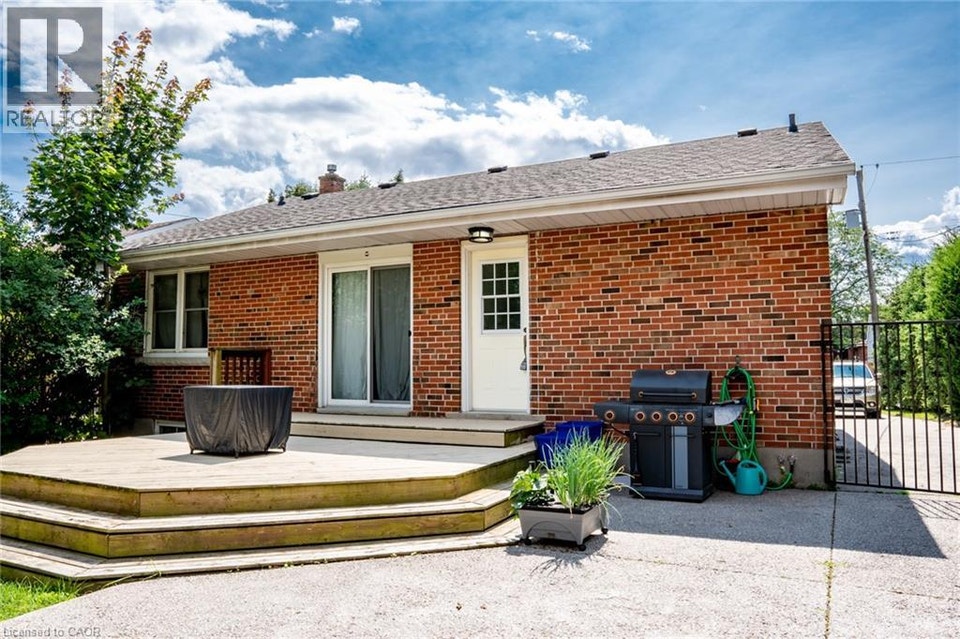 BASEMENT- 2251 JOYCE Street E Burlington, Ontario 2