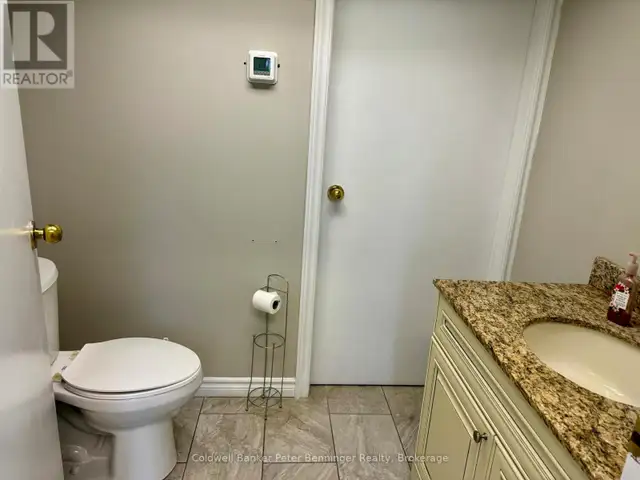 3B - 130 KINCARDINE HIGHWAY Brockton, Ontario in Commercial & Office Space for Rent in Owen Sound - Image 4