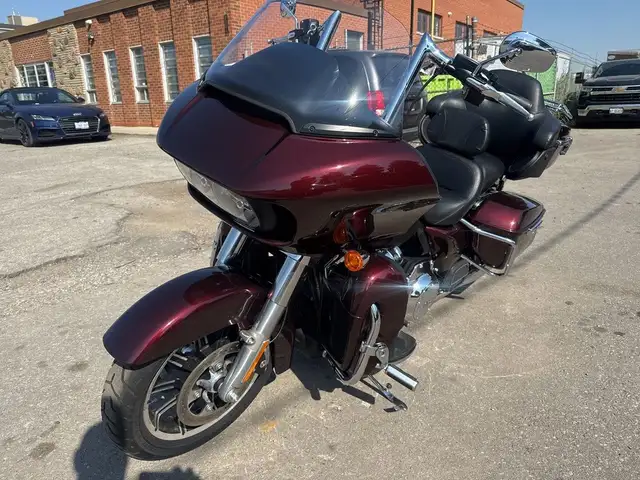 2019 Harley-Davidson Road Glide ~ ROAD GLIDE ~ 114CI ~ EXHAUST ~ in Sport Touring in City of Toronto - Image 4