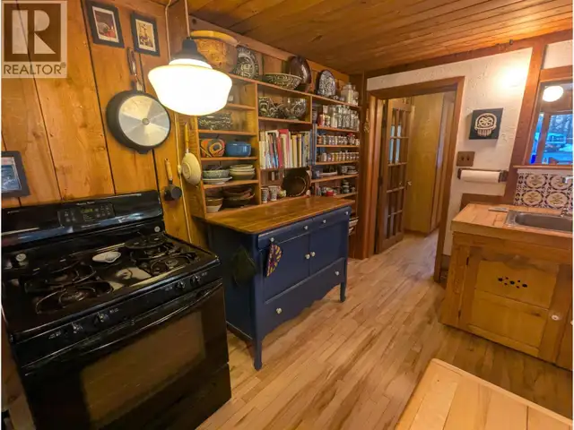 7133 ADAMS ROAD Smithers, British Columbia in Houses for Sale in Smithers - Image 9