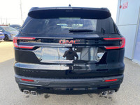 Don't miss out on this 2026 GMC Acadia Elevation Black Package! Fully equipped with a Panoramic Sunr... (image 4)