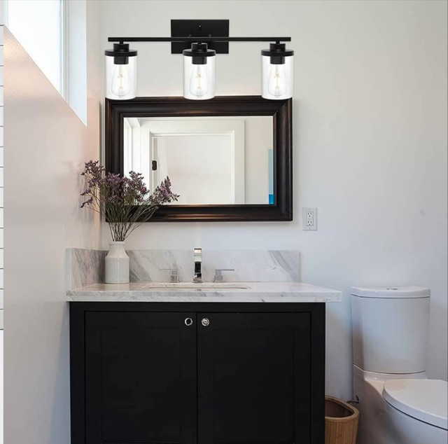 QueeuQ Farmhouse Bathroom Vanity Light Fixtures Black with Clear in Indoor Lighting & Fans in Gatineau - Image 2