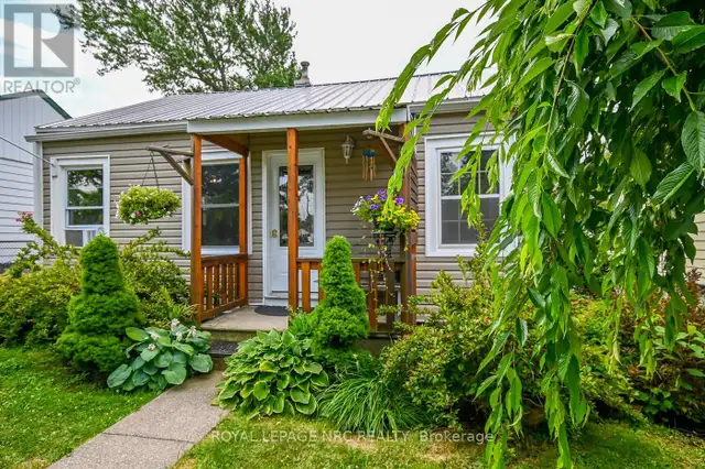 17 DUNKIRK COURT Welland (Lincoln/Crowland), Ontario in Houses for Sale in St. Catharines - Image 5