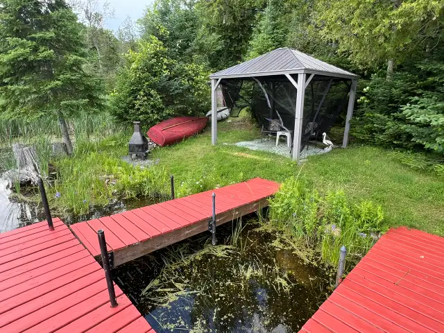 AFFORDABLE WATERFRONT HOME in Houses for Sale in Ottawa - Image 10