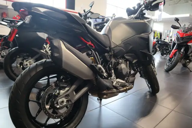 2025 Ducati Multistrada V2 S Red in Sport Touring in Edmonton - Image 4