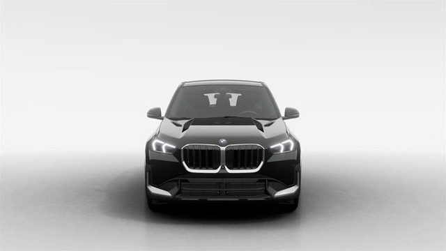2026 BMW X1 xDrive28i | Polyvalente et puissante | Peinture dans Autos et camions  à Ville de Montréal - Image 3